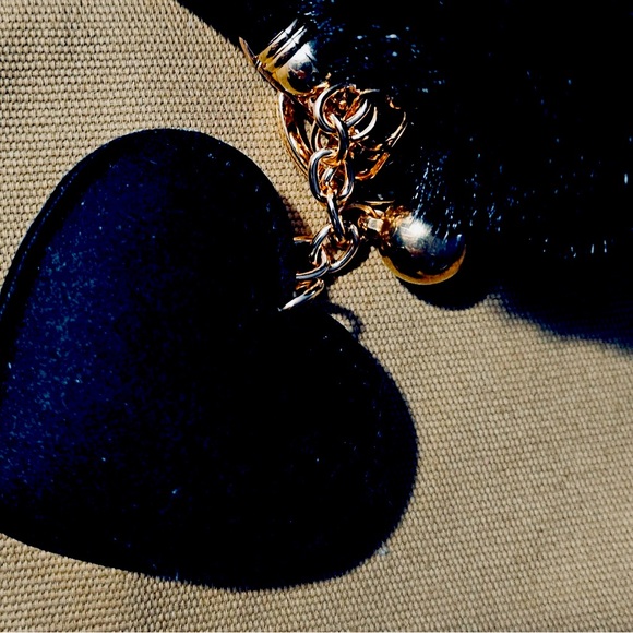 🖤 KEYCHAiN - Picture 2 of 3